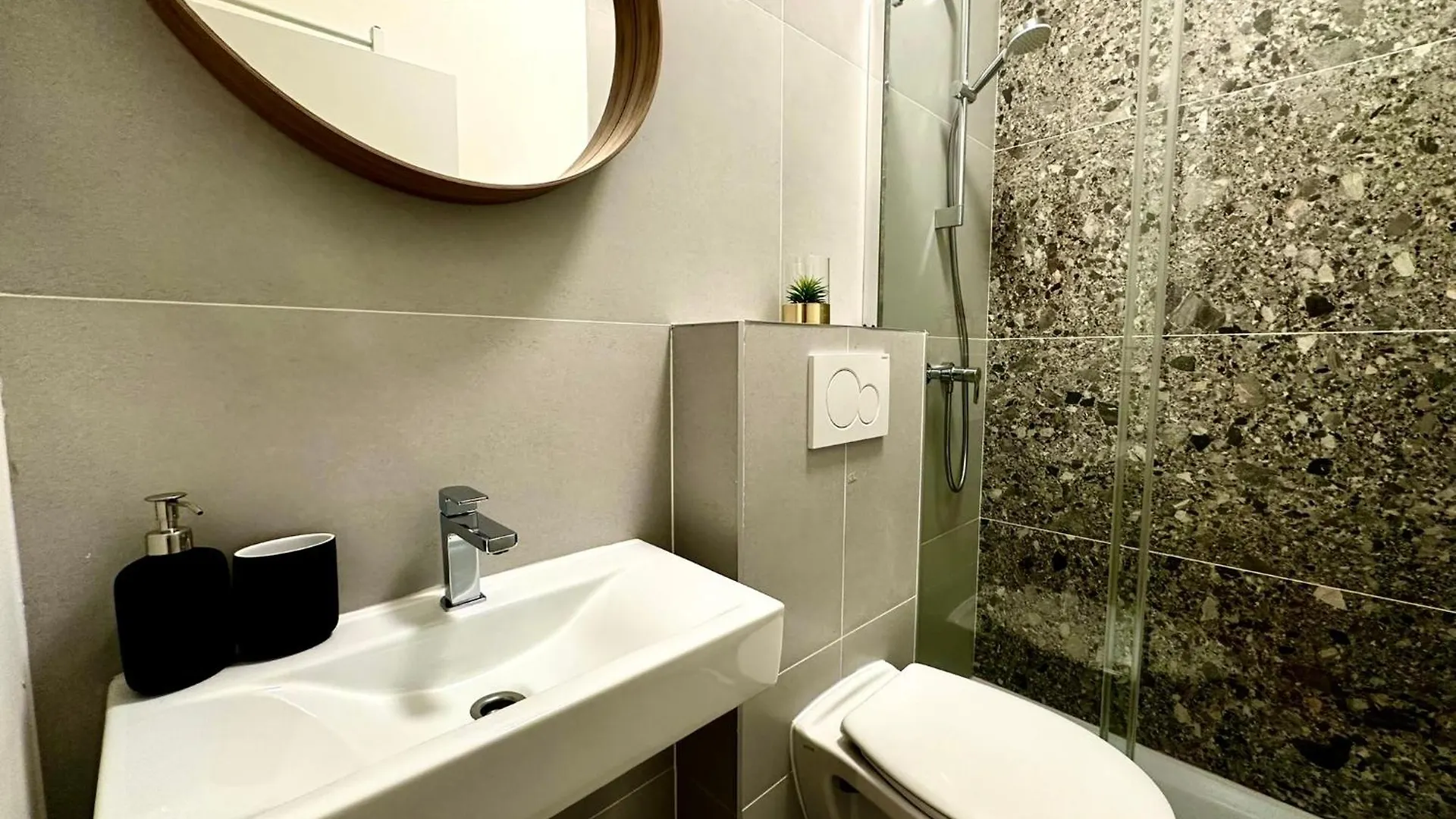 Appartement Luxury Suites Park By Rikas Hotels Antwerpen